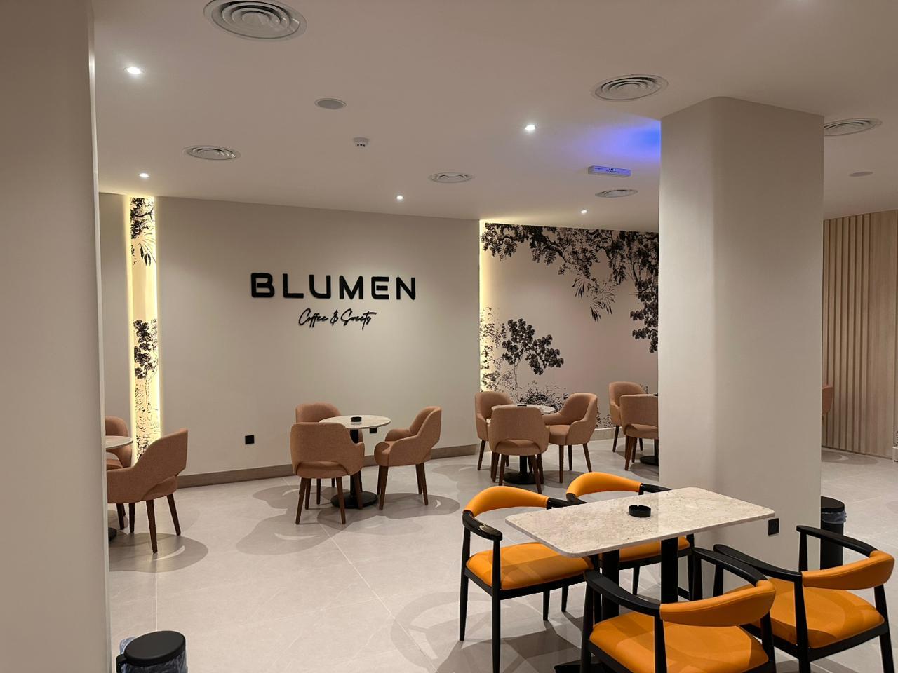 Blumen Interior